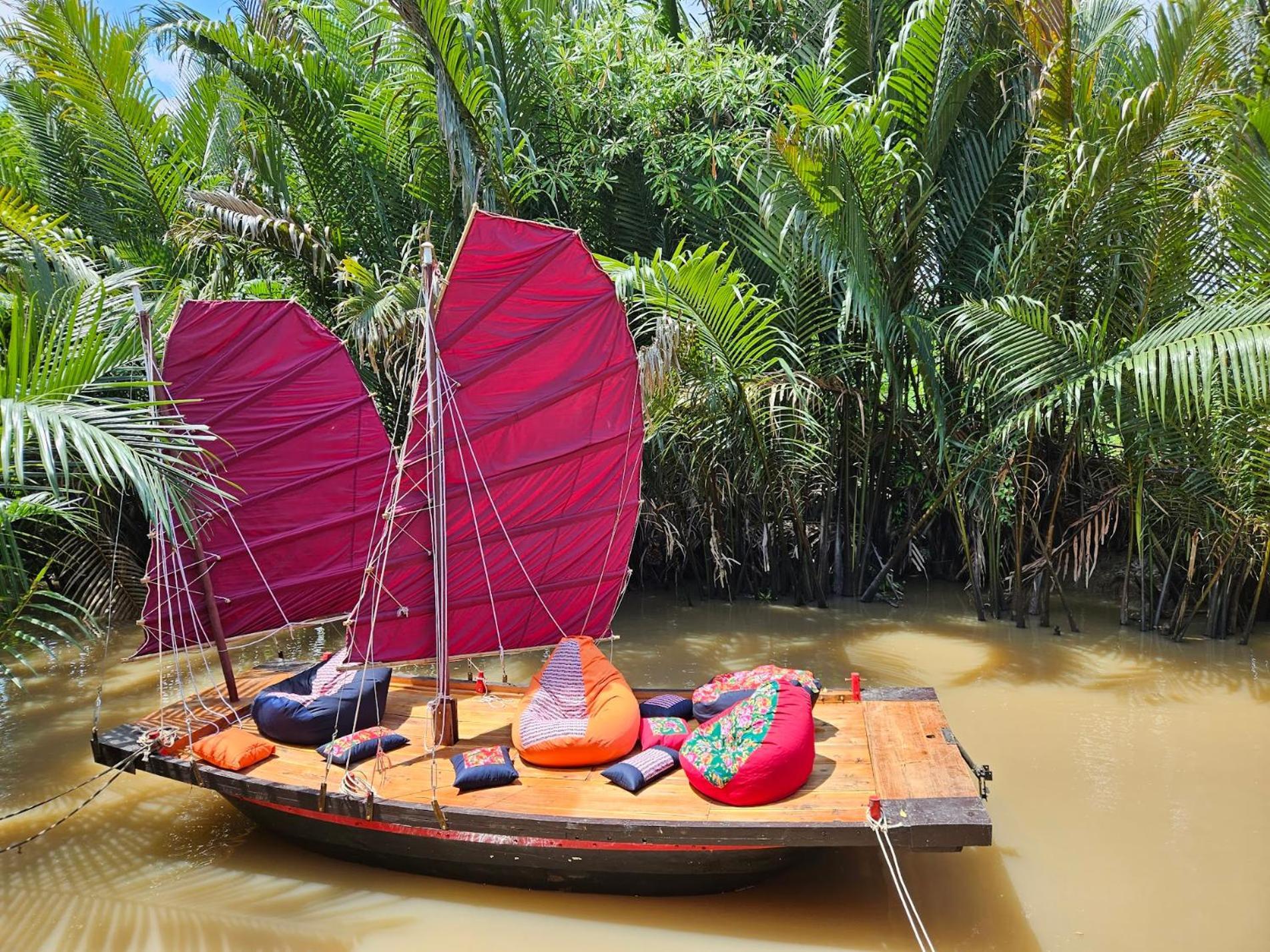 Innerzen Riverside Homestay Ben Tre - Japanese Style Buitenkant foto